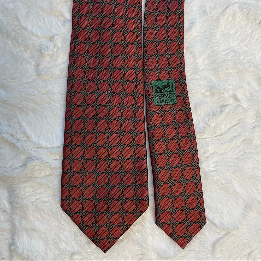 Hermès’ EUC Authentic‎ 100% Silk Rust Orange Geometric Tie